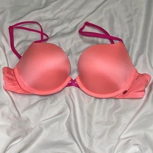 Victoria’s Secret Push Up Bra🪽